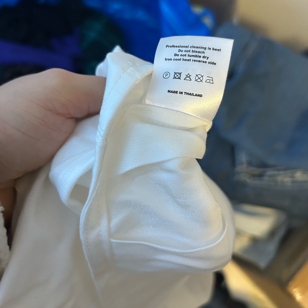 Nwt Onarin Mr. Mandarin White Metallic Cropped Button Down — image 6 of 8